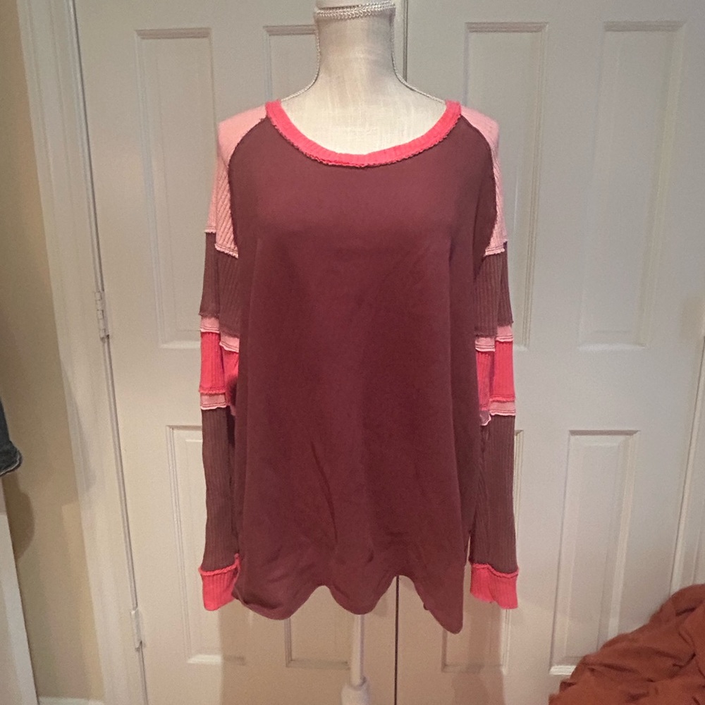 We The Free top size XL NWOT